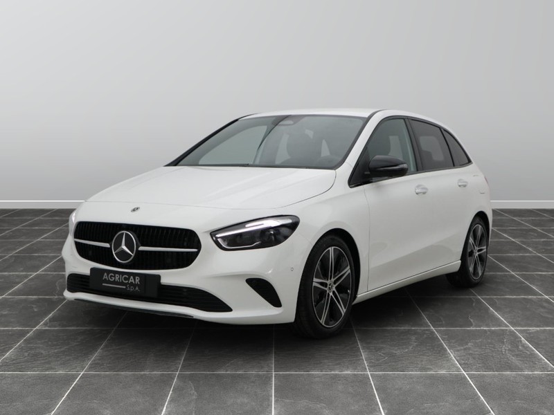 1 - Mercedes Classe B 180 d street edition 8g-dct