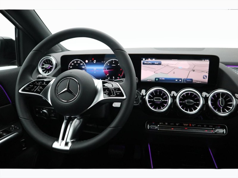 13 - Mercedes Classe B 180 d street edition 8g-dct