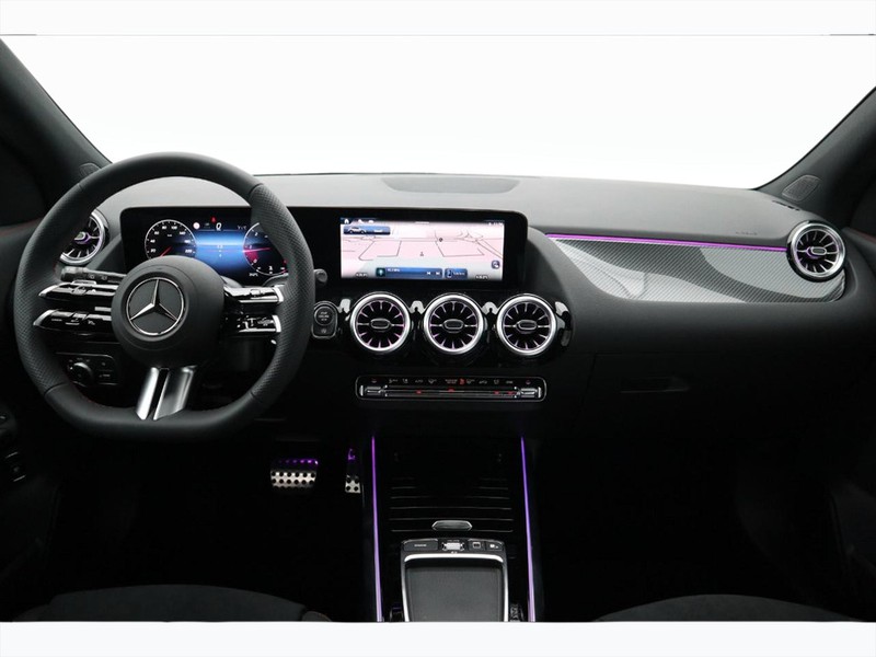 13 - Mercedes GLA 200 d amg line advanced plus 4matic 8g-dct