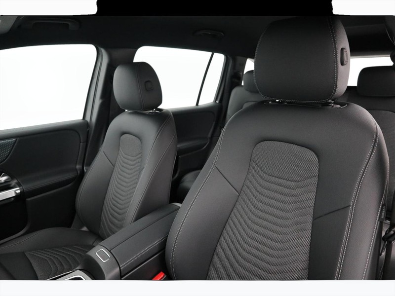 7 - Mercedes EQB 350 progressive advanced 4matic