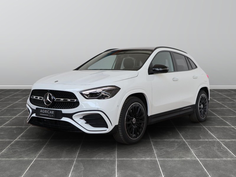 1 - Mercedes GLA 200 d amg line premium 4matic 8g-dct