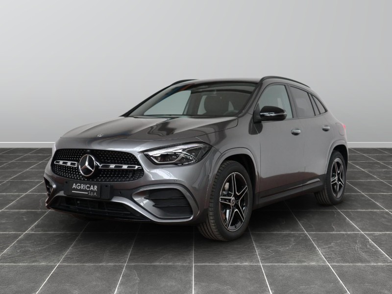 1 - Mercedes GLA 180 d amg line advanced plus 8g-dct