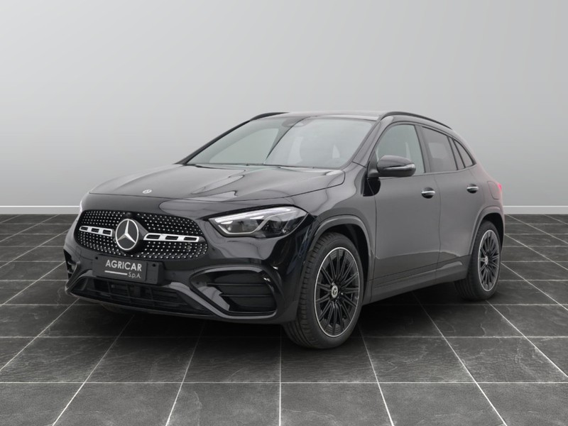 1 - Mercedes GLA 200 d amg line premium 8g-dct