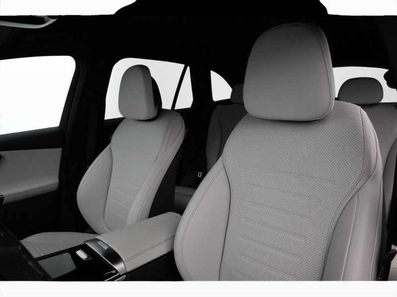 7 - Mercedes GLC suv 200 amg premium 4matic 9g-tronic