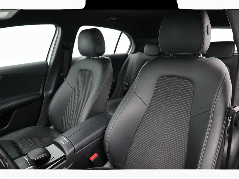 7 - Mercedes Classe A 200 d sport 4matic 8g-dct