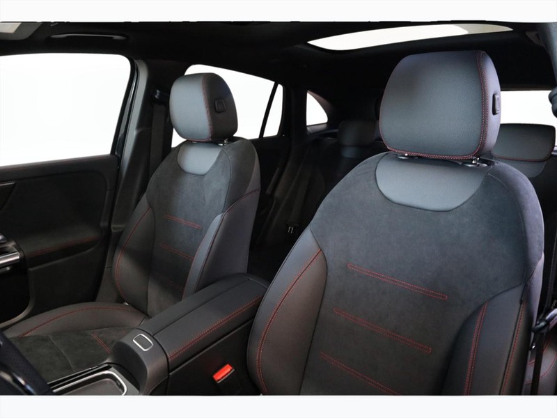 7 - Mercedes GLA 200 d amg line premium 4matic 8g-dct