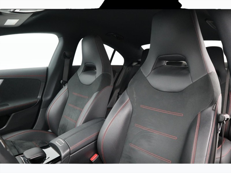 7 - Mercedes CLA coupe 200 d premium 8g-dct