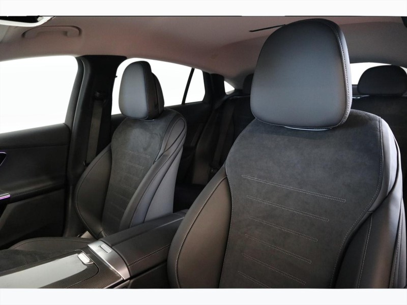 7 - Mercedes GLC coupe 220 d amg line premium 4matic 9g-tronic