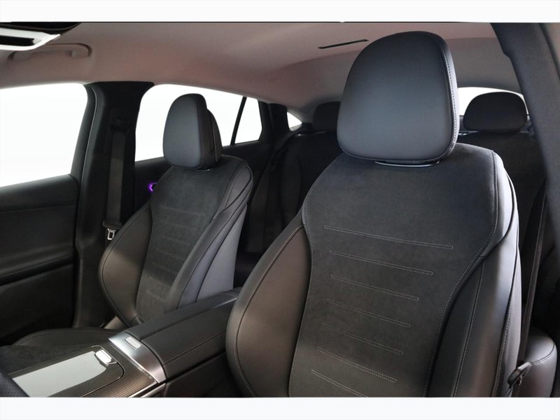 7 - Mercedes GLC coupe 220 d amg line premium 4matic 9g-tronic