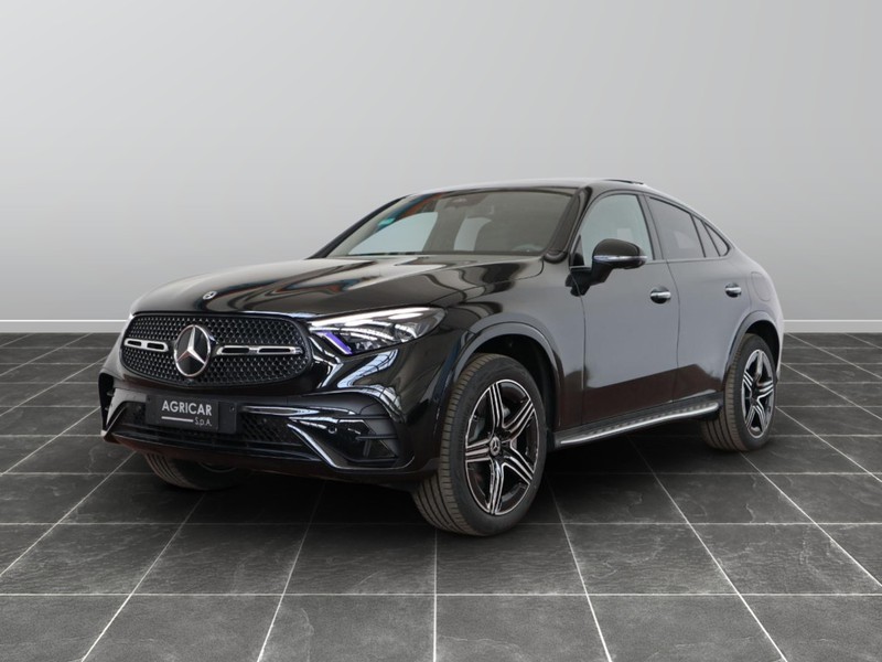 1 - Mercedes GLC coupe 300 de plug in hybrid amg line premium tech 4matic 9g-tronic