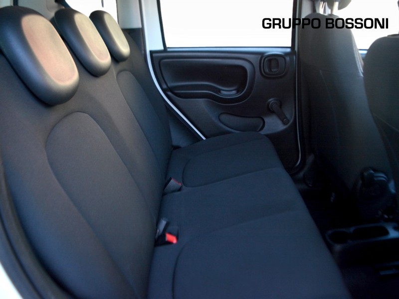 7 - Fiat Panda cross 1.0 firefly hybrid 70cv s&s 5p.ti
