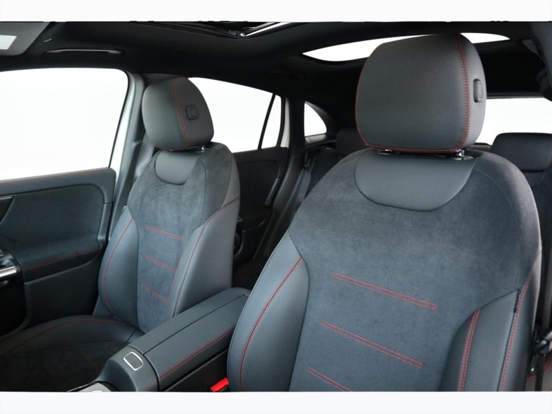 7 - Mercedes GLA 200 d amg line premium 4matic 8g-dct