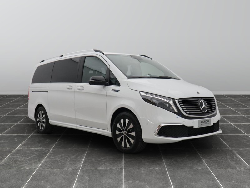 1 - Mercedes Vans EQV long 300