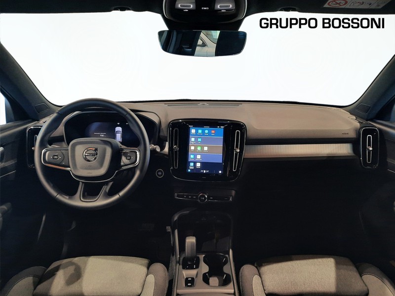 7 - Volvo XC40 2.0 b3 core automatico