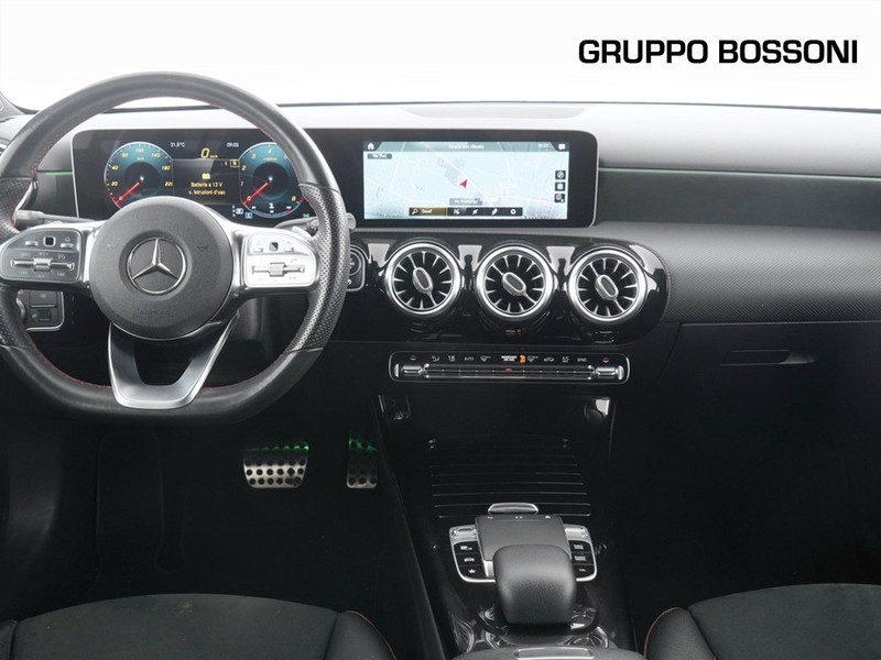 7 - Mercedes Classe A 250 premium 4matic 7g-dct