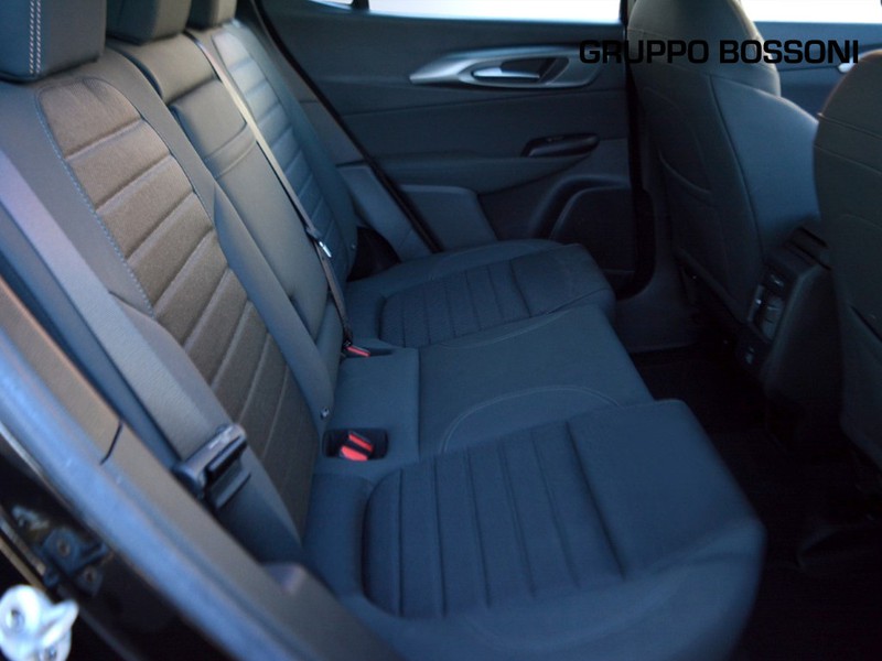 7 - Alfa Romeo Tonale 1.6 130cv ti tct6