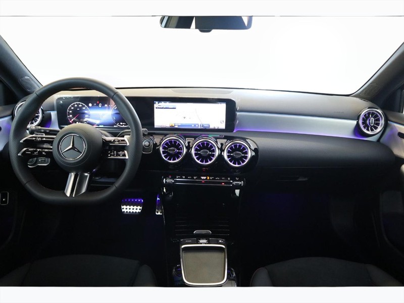13 - Mercedes Classe A 250 e plug-in-hybrid amg line advanced plus speedshift dct amg 8g