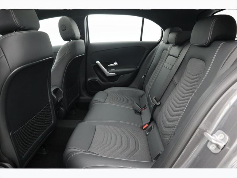 7 - Mercedes Classe A 250 e plug-in-hybrid progressive advanced plus speedshift dct amg 8g