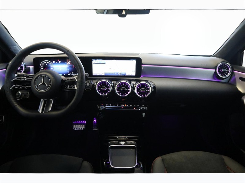 13 - Mercedes Classe A 250 e plug-in-hybrid amg line advanced plus speedshift dct amg 8g