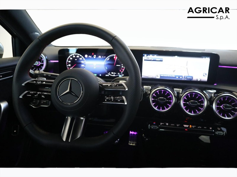 13 - Mercedes Classe A 250 e plug-in-hybrid amg line advanced plus speedshift dct amg 8g