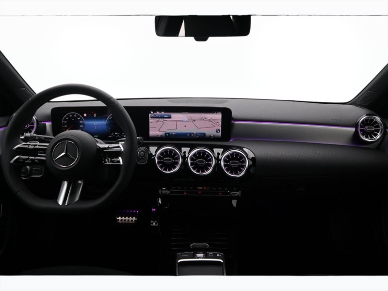 13 - Mercedes Classe A 250 e plug-in-hybrid amg line advanced plus speedshift dct amg 8g