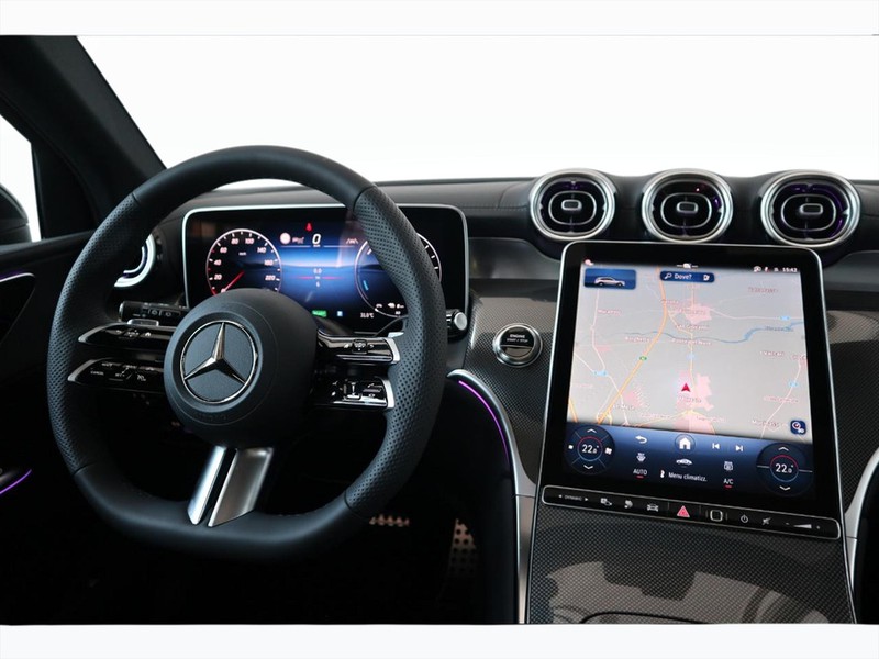 13 - Mercedes GLC suv 300 e amg line advanced plus 4matic 9g-tronic