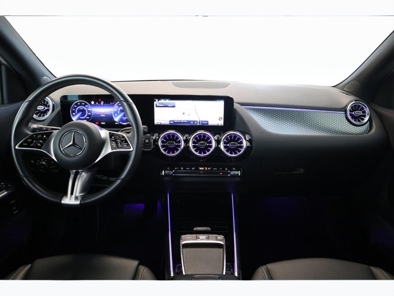 13 - Mercedes EQA 250+ progressive