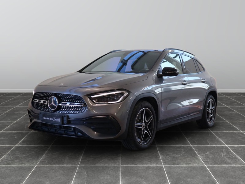 1 - Mercedes GLA 200 d premium 8g-dct