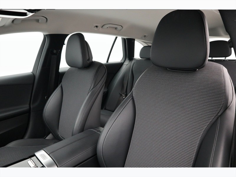 7 - Mercedes Classe C station wagon 200 d mild hybrid advanced 9g-tronic