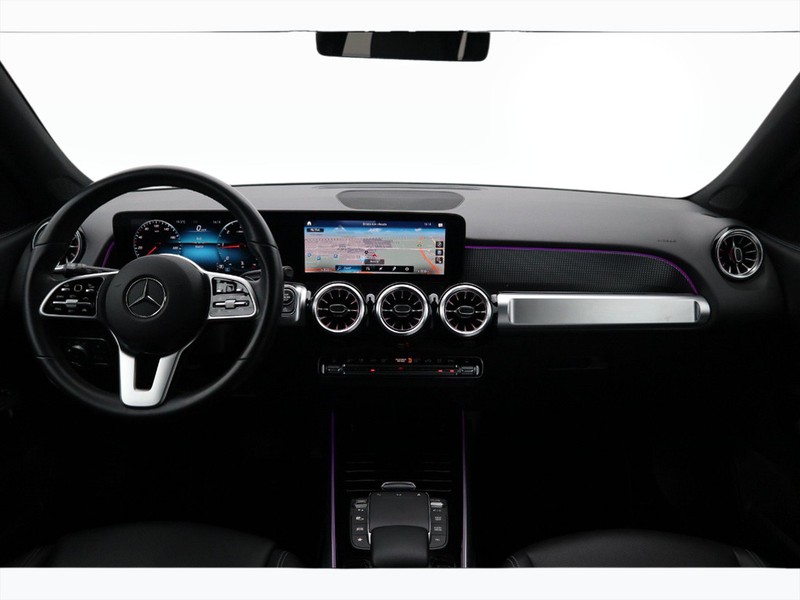 13 - Mercedes GLB 200 d sport plus 8g-dct