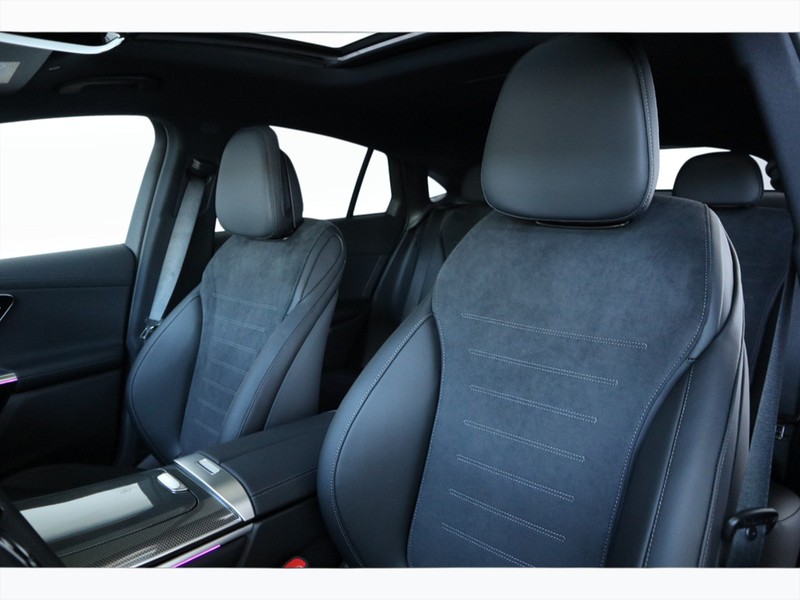 7 - Mercedes GLC coupe 220 d amg line premium 4matic 9g-tronic