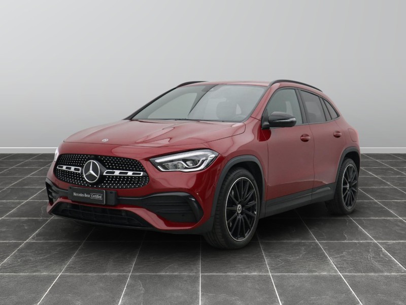 1 - Mercedes GLA 200 d premium 8g-dct
