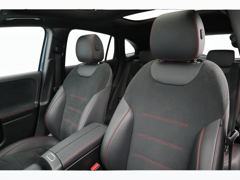 7 - Mercedes GLA 200 d premium 8g-dct