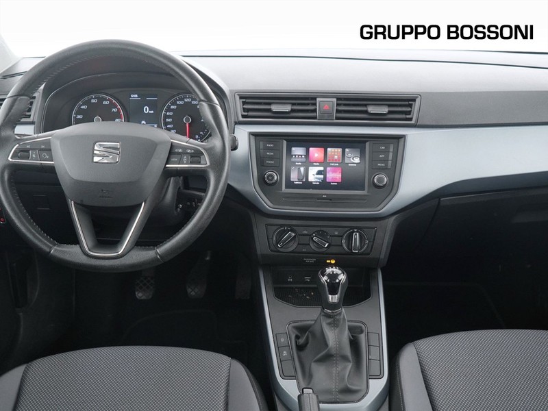 7 - Seat Arona 1.0 ecotsi 95cv black edition