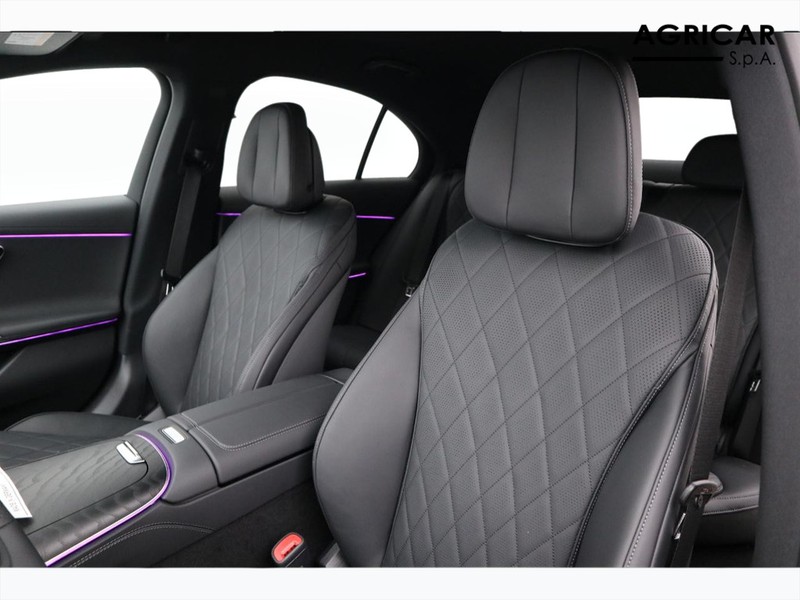 7 - Mercedes Classe E berlina 220 d amg line premium 4matic 9g-tronic