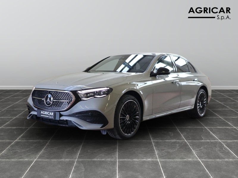 1 - Mercedes Classe E berlina 220 d amg line premium 4matic 9g-tronic