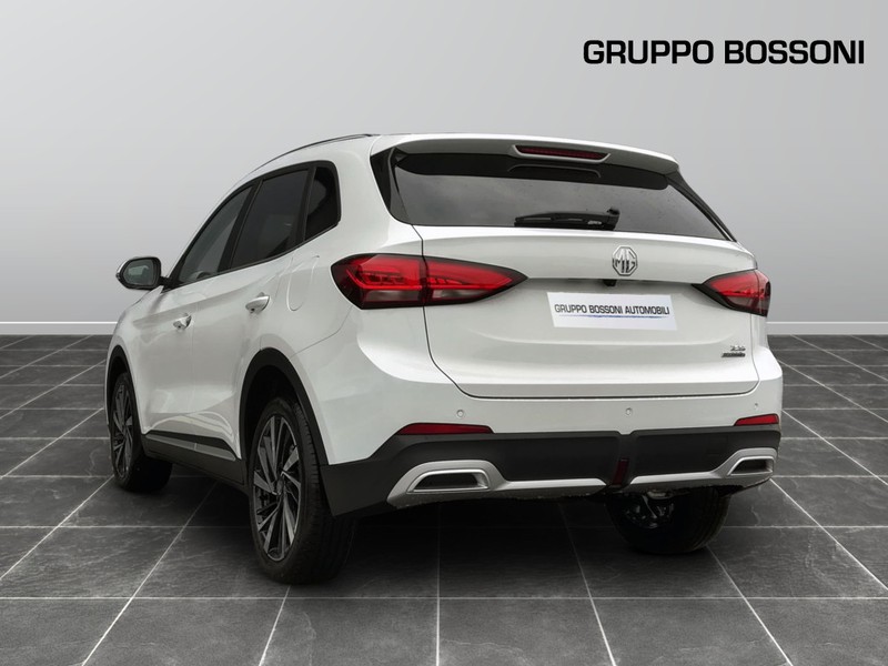 7 - Mg ZS 1.5 hybrid+ luxury auto