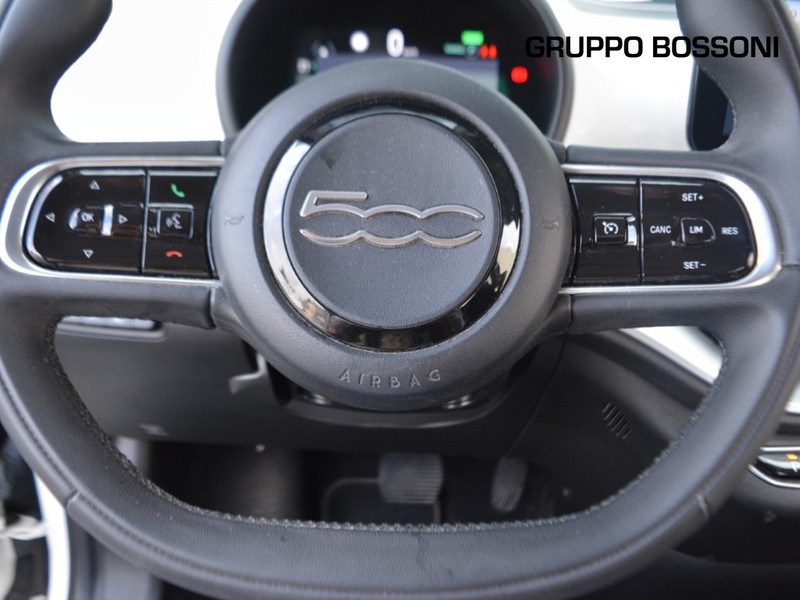 19 - Fiat 500 500e cabrio 42 kwh icon