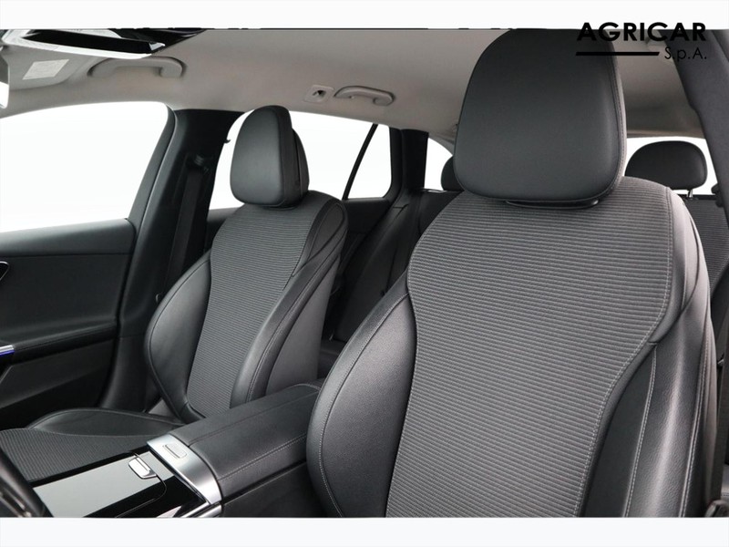 7 - Mercedes Classe C station wagon 220 d mild hybrid sport plus 9g-tronic