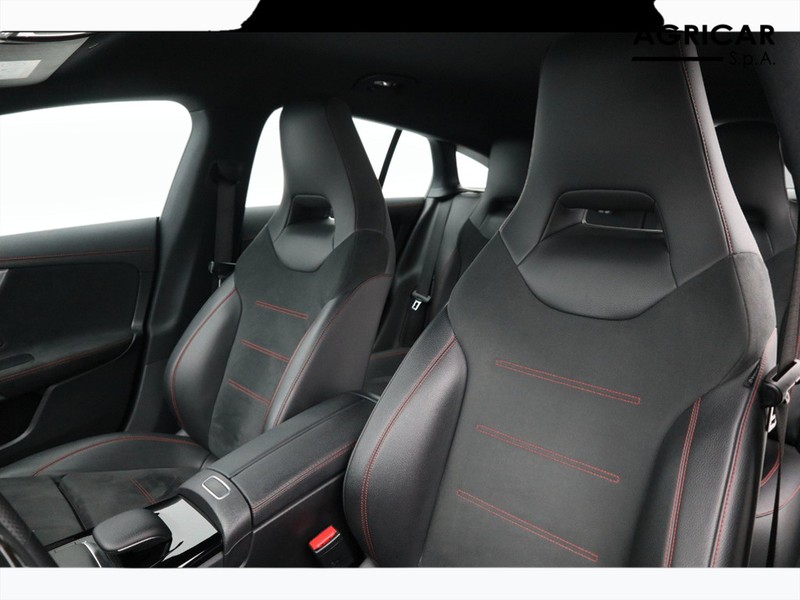 7 - Mercedes CLA shooting brake 200 d premium 8g-dct