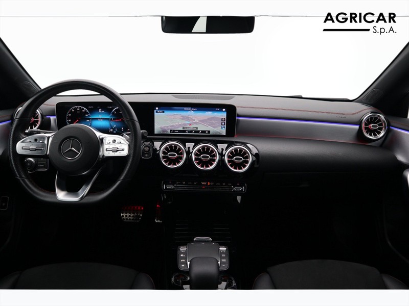 13 - Mercedes CLA shooting brake 200 d premium 8g-dct