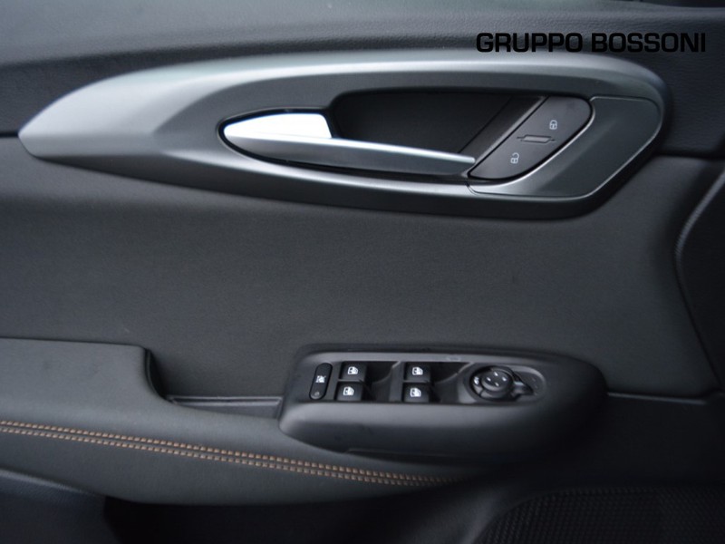 13 - Alfa Romeo Tonale 1.5 hybrid 160cv veloce tct7