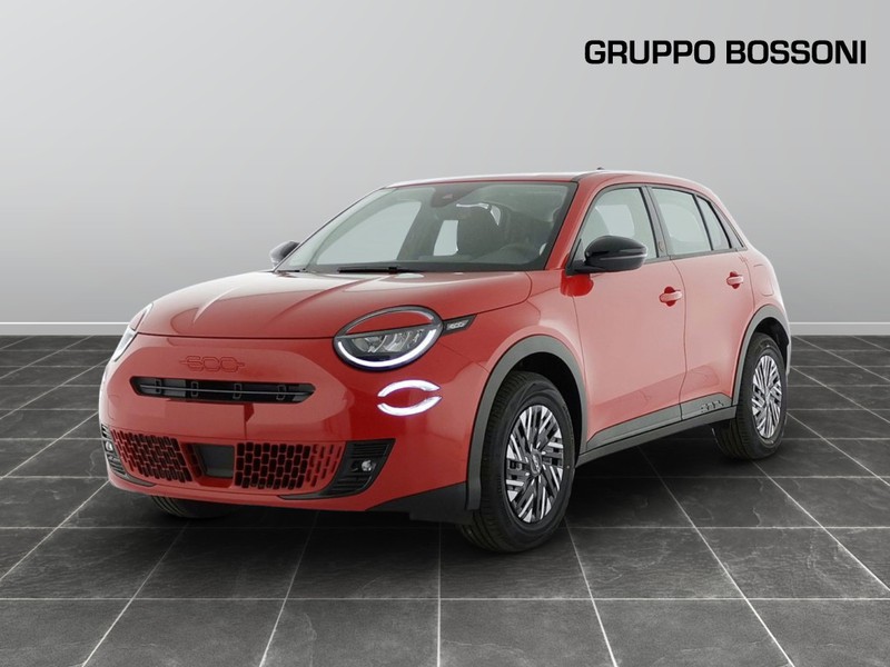 1 - Fiat 600 54kwh red
