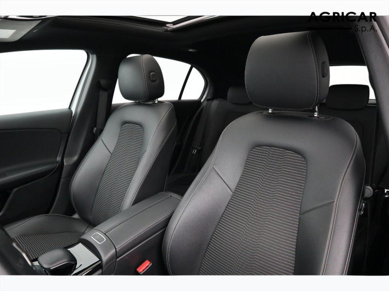 7 - Mercedes Classe A 200 sport 7g-dct