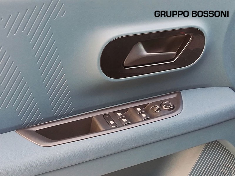 19 - Fiat Grande Panda 1.2 hybrid 110cv la prima