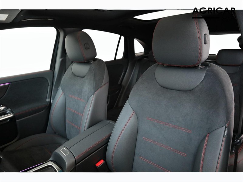 7 - Mercedes GLA 200 d amg line premium 8g-dct