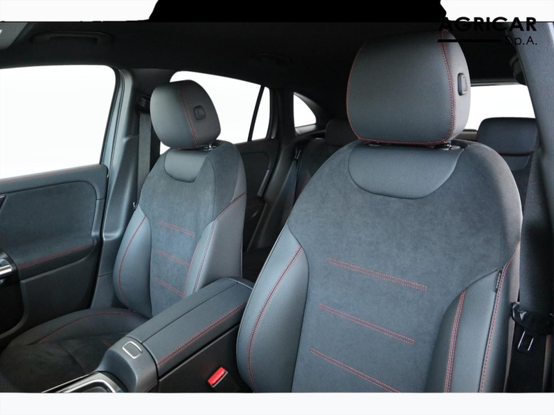 7 - Mercedes GLA 180 amg line advanced plus 7g-dct