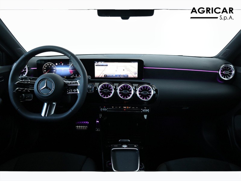 13 - Mercedes Classe A 180 d amg line advanced plus speedshift dct amg 8g