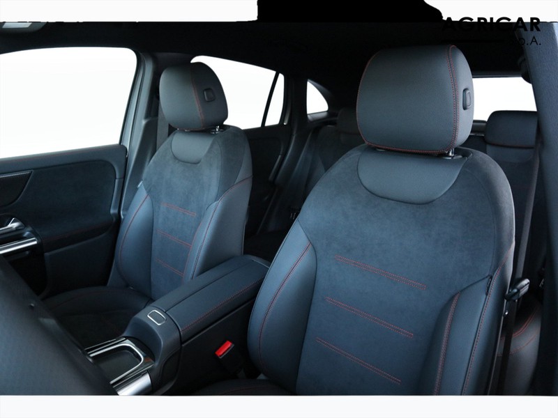 7 - Mercedes GLA 180 amg line advanced plus 7g-dct