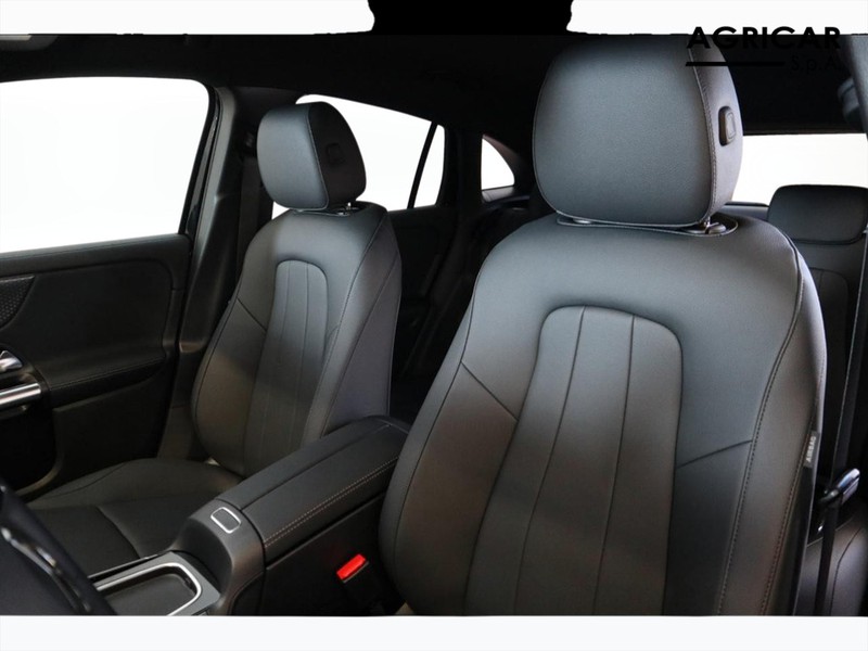 7 - Mercedes GLA 200 d progressive advanced plus 8g-dct